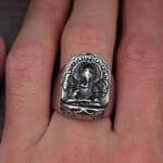 Bague Acier Ganesh: Style Unique!