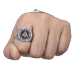 bague chevaliere de luxe avec symboles loge bleue roas400 193 1