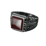 Bague Chevalière En Argent Avec Pierre Carrée D’agate Rouge
