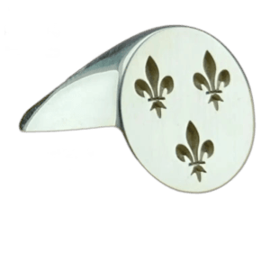 Bague Chevalière Fleur De Lys: Luxe Noble Au Quotidien - 55mm