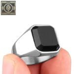 Bague Chevalière Homme En Acier: Face Carrée Noire - Argent / 54.4 Mm