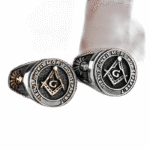 bague chevaliere metal argente avec gravures francs macons roas250 303 1