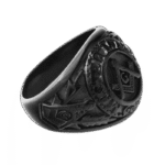 bague chevaliere noire en acier inoxydable roas250 394 1