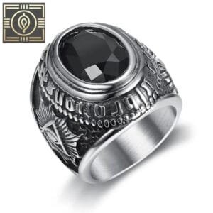 Bague Chevalière œil D’horus: Pierre Noire Artificielle - 54.5 Mm