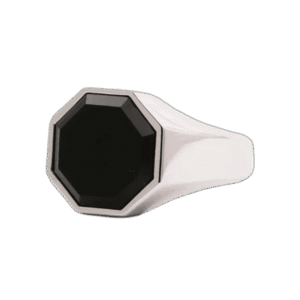 bague chevaliere onyx noir relief luxe et elegance 46 8 mm roas400 866 1