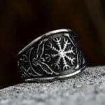 Bague Chevalière Viking: Bijou élégant Pour Les Passionnés De La Mythologie