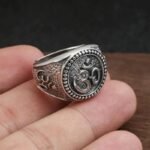 bague en argent homme motif om bouddhiste roas400 101 1