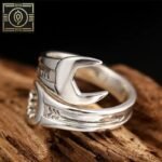 bague homme argent sterling en forme de cle plate redimensionnable roas300 585 1
