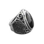 bague homme sertie dune pierre noire donyx redimensionnable roas400 158 1