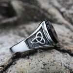 bague noeud celtique symbole de qualite et dhistoire roas200 633 1