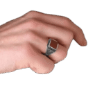 bague pierre carree rouge style masculin unique roas300 756 1